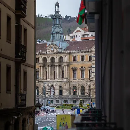 Apartamento Ayuntamiento Bilbao, Casco Viejo -parking Optional *