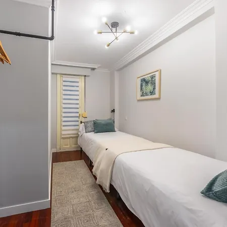 Apartment Ayuntamiento Bilbao, Casco Viejo -parking Optional *