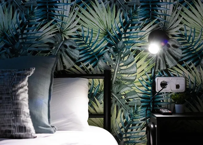 Ayuntamiento Bilbao, Casco Viejo -parking Optional Апартаменты *